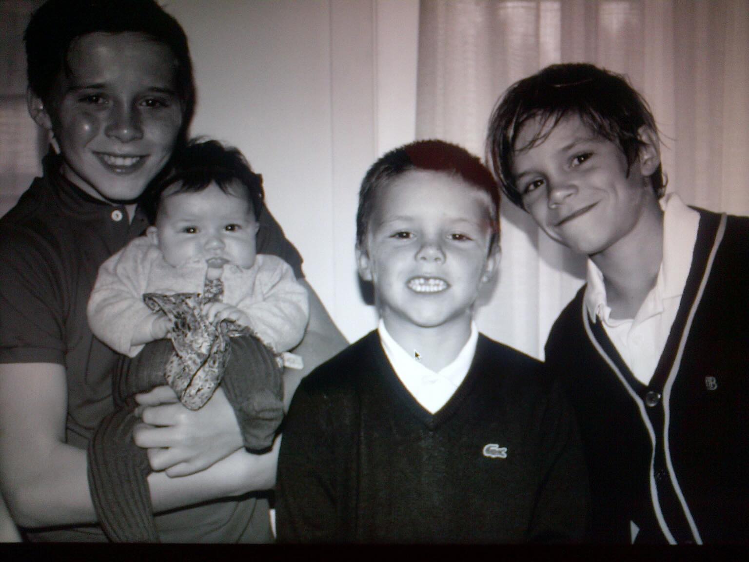 Being a dad is my most important job... I love you all & thank you mummy @victoriabeckham  For giving me our beautiful family 🩷 Happy Father's Day to all the Dads around the world 🩷