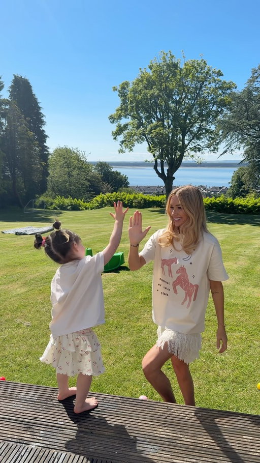 Happy Father’s Day to all the incredible fathers and father figures out there. You are seen and appreciated 💛 Single Mummas we got this 💪🏼

Matching Ts @happyheartsthelabel gifted
