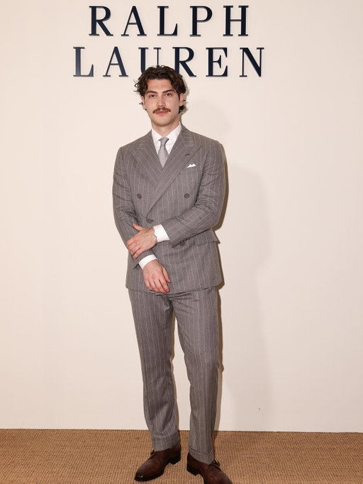 the most beautiful show in Milan @ralphlauren, what an honour to have lived in it. thank you!

@poloralphlauren 
#RalphLaurenSpring27

Grooming by: @knightjosh