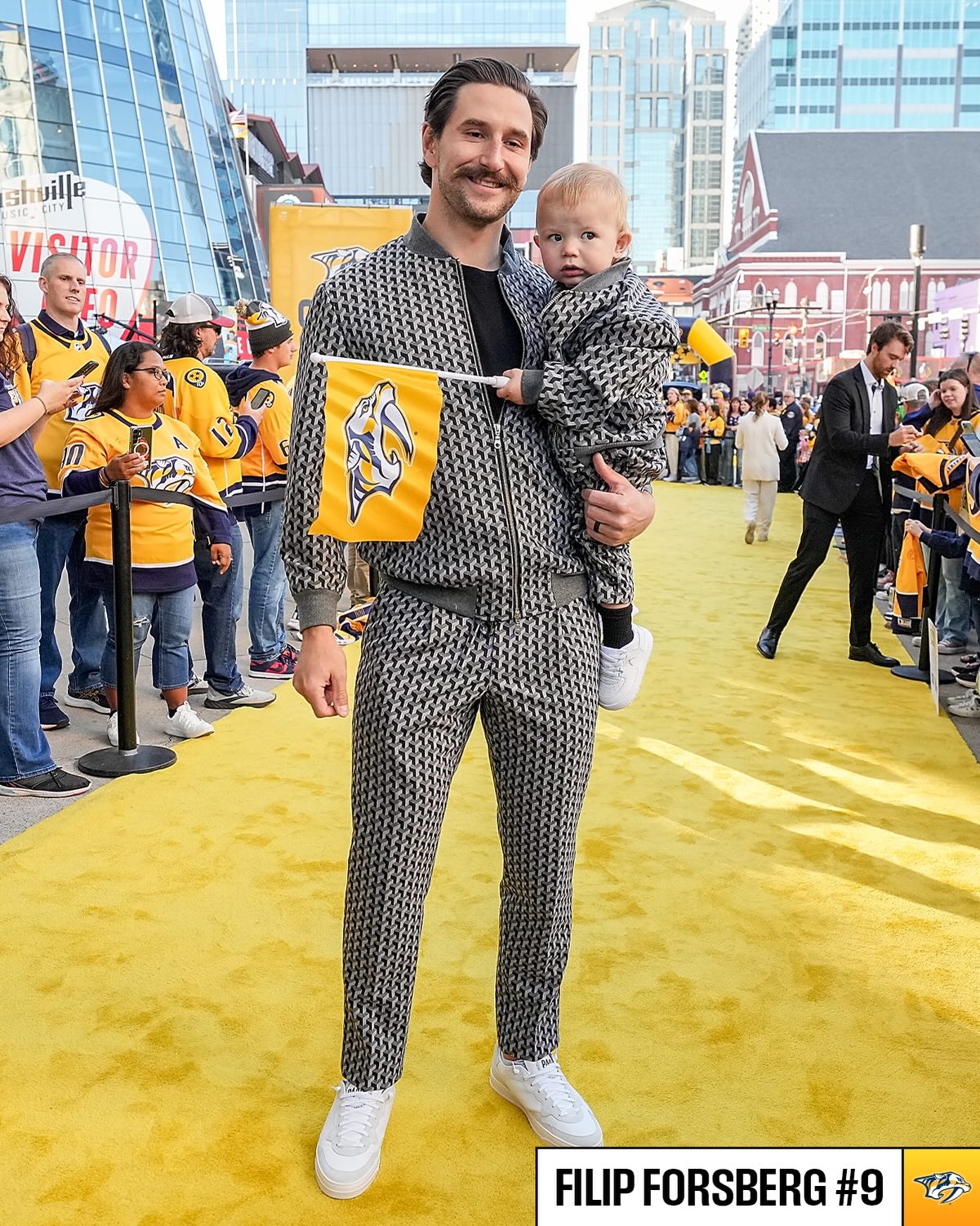 Wishing some of our favorite hockey dads, a very Happy Father’s Day! 🫶 🥹