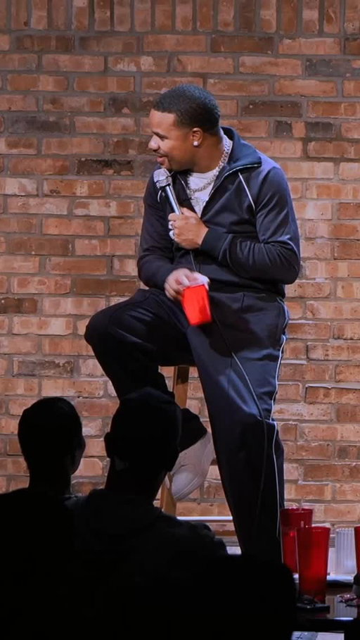 For Fathers Day I’m doing the Lords work 😂😂😂😂😂😂😂😂😂😂 #comedy #standupcomedy #crowdworksundays

🎥 @dshearesjr @1andrewrose