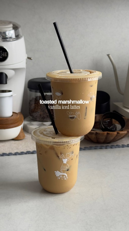 Sunday lattes 💌🪵🧦

Recipe:
1tbsp toasted marshmallow syrup from @davinci_gourmet 
1/2tsp vanilla flavoring from @vanillabeans_tt 
A pinch of cinnamon 
A pinch of salt 
double shot espresso
6-7oz milk 
Ice to top

#icedlatte #coffeeathome #coffee #icedcoffee #reels