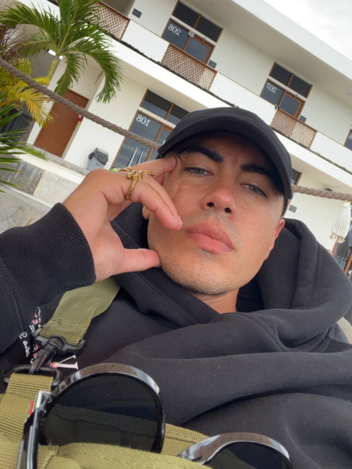 ☀️🌴🌧️