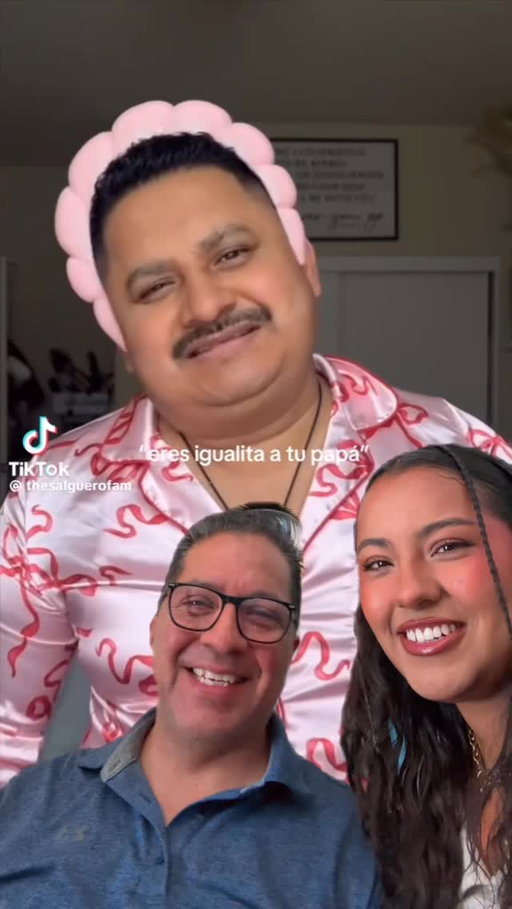 Convencí a mi papá a que haga una transición del día del padre conmigo😂 denle ánimos porque le da vergüenza salir en cámara jaja

#diadelpadre #michmoon #makeup #trend #transition