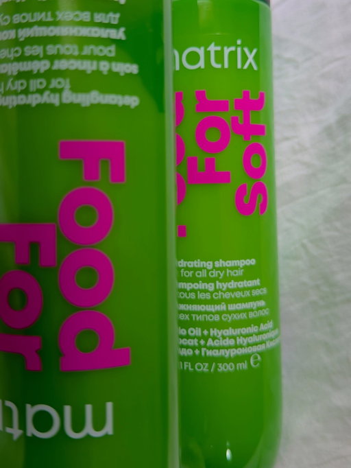 Dry, thirsty hair? 💚 

Matrix Food for Soft Shampoo & Conditioner has been giving my hair the hydration it needed. Infused with avocado oil and hyaluronic acid, this duo helps replenish moisture, leaving my hair feeling soft, smooth, and healthy-looking with every wash. 

Simple, effective hydration for hair that looks and feels its best. 

Have you tried the Matrix Food For Soft range yet?

#melbourne_desi_girl #matrix #foodforsoft #lorealistaraunz #AD

[Matrix Food For Soft, Matrix shampoo and conditioner, hydrating shampoo, hydrating conditioner, dry hair care, avocado oil haircare, hyaluronic acid haircare, soft hair, shiny hair, healthy hair routine, hair hydration, moisturising haircare, frizz control, salon quality haircare, Matrix Professional, healthy looking hair, smooth hair, dry hair treatment, haircare essentials, everyday haircare routine]