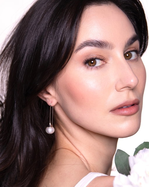 Welcome to the Bridal Trials, a 3 part series where I try lots of different products and techniques to determine how I will do my makeup on the big day 💍 Episode 1, ‘Satin Nude’ now live on youtube, link in bio ❤️ #bridalmakeup