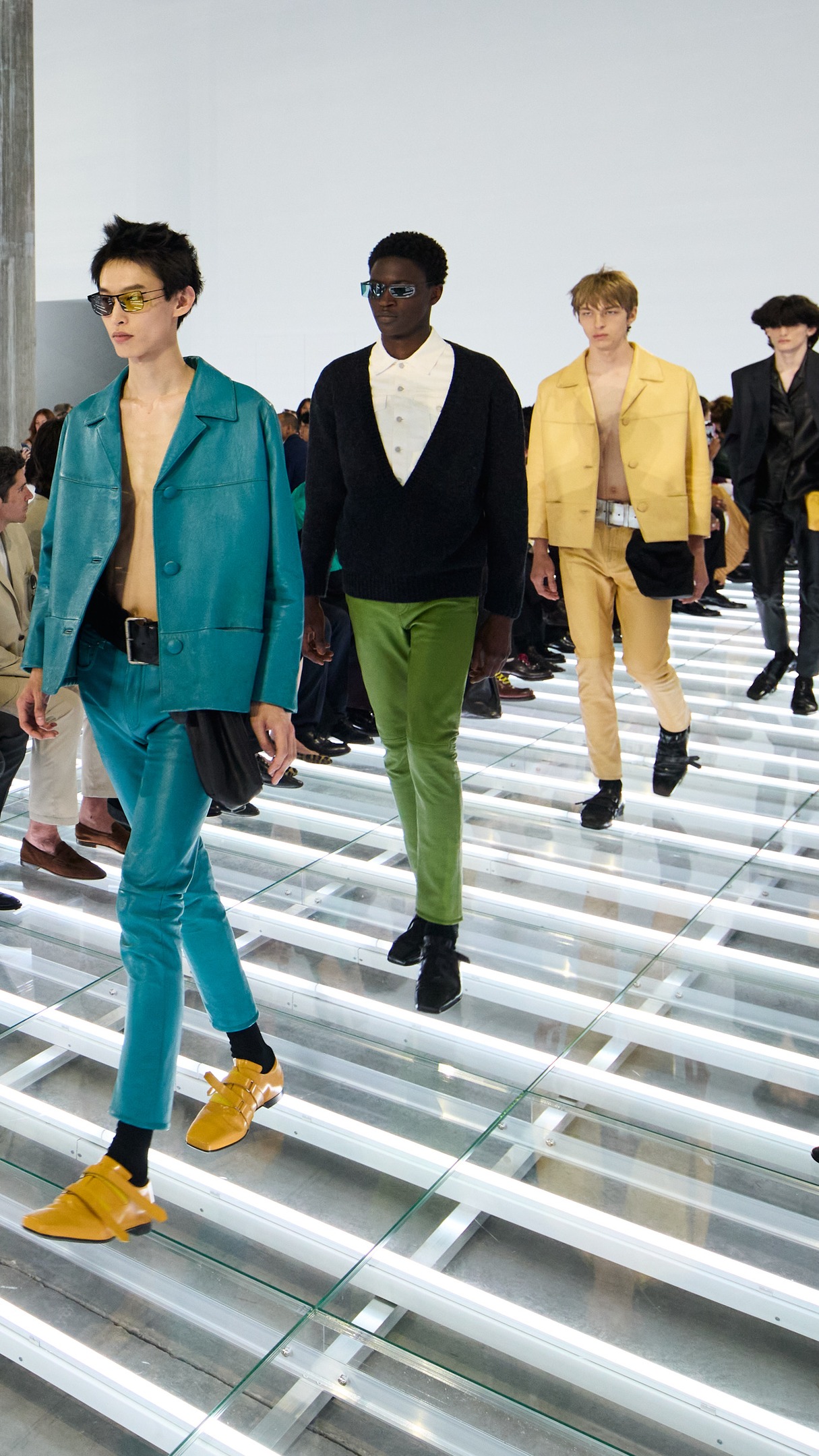 An exercise in clarity, refusal can be a positive act, an antidote to complication and a means of definition. 
The finale of the Prada Spring/Summer 2027 Menswear Fashion Show, presented by Miuccia Prada and Raf Simons in Milan. 
Discover more via link in bio.

#PradaSS27 #MiucciaPrada #RafSimons #Prada