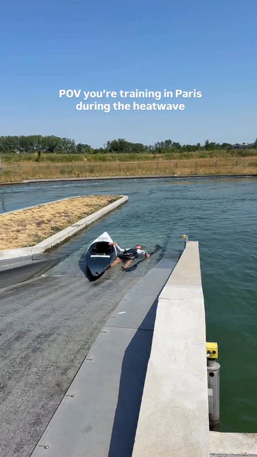 no A/C no worries 🥲feeling blessed to do a watersport  in these temps 🔥#paris #heatwave