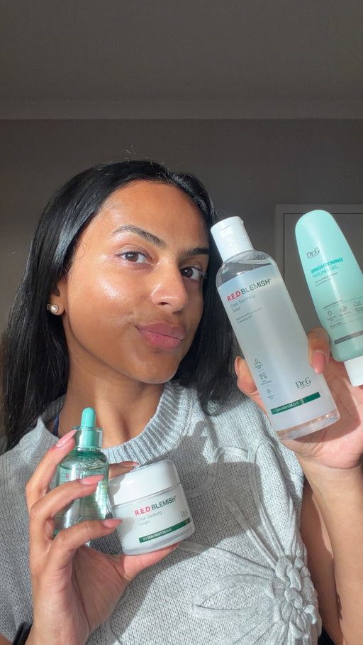 Discovered one of Korea’s most loved skincare brand. 💚✨ 
Loving @dr.g_official_global routine for gentle exfoliation, hydration and soothing care. ☺️💕

Available at @wcosmetics 🤍

#koreanskincareroutine #koreanskin #glassskin #skincare #skingoals