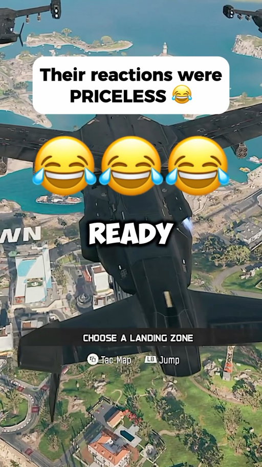 Listen to this PRICELESS reaction 😂 #warzone #cod #callofduty #gaming