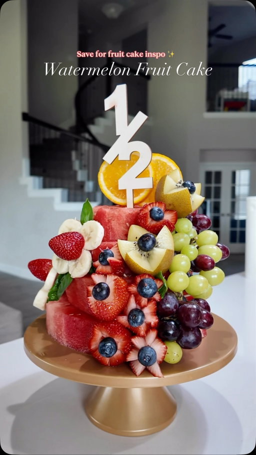 My first time 🙈
Watermelon fruit cake for the sweetest gal’s half birthday 🎉
I honestly feel like this is perfect for any occasion or celebration. Free from common allergens and fruit is ALWAYS a kid and adult friendly option. Would you try something like this out? 

Save for inspo 🔖
Follow along for more ✨

Comment “Link” for a dm with cake stand + topper set 🔗 https://liketk.it/6gEe0

Fruit: @heb @krogerco 
Toothpicks: @kroger @heb 
1/2 birthday sign: @amazon 
Cake stand: @target
