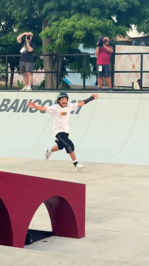 92.67! HIGHEST FINALS SCORE 🤯 

🗣️ @julian_agliardi definitely gifted us with THE single tricks highlight of the day! Coming from a tough bail from the run section, he managed to come back – wild move, FIRST TRY 💥