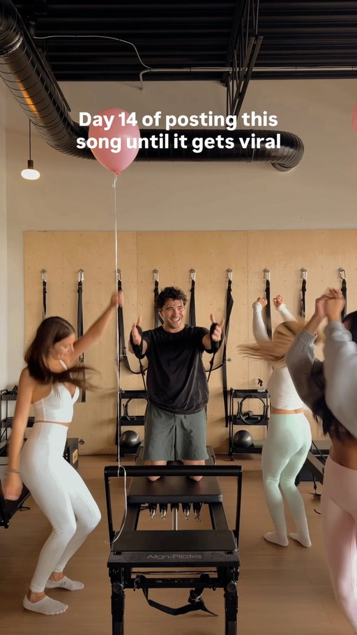 where are my Pilates baddies at?

ps. La chanson est disponible partout! Commente 🤸🏼‍♀️ et je te l’envoie