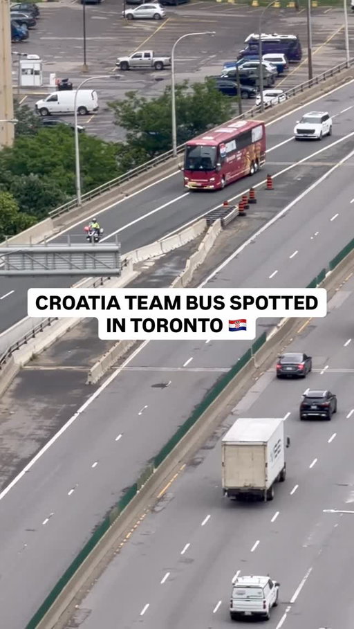 Croatia has arrived in Toronto ahead of their match against Panama 🇭🇷🇵🇦

Share this with a footy fan ⚽️

#worldcup #fifaworldcup #toronto #croatia #hrvatska