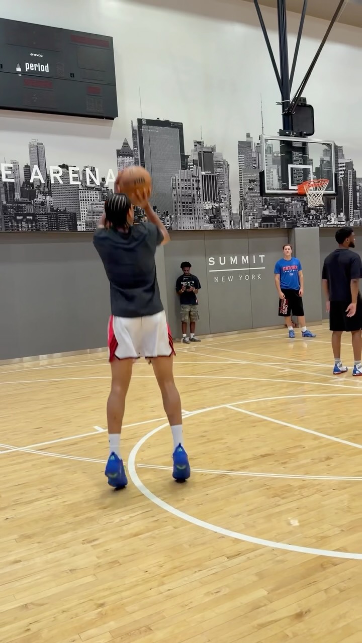Elite shot-maker. Elite work ethic. 6’5” with a 6’6” wingspan,  @mikel_brownjr is one of the premier point guard prospects in the 2026 NBA Draft class!
