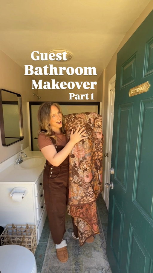 This bathroom is going to be unrecognizable 😍 

#bathroom #bathroominspo #bathroommakeover #neverleaving #guestroom