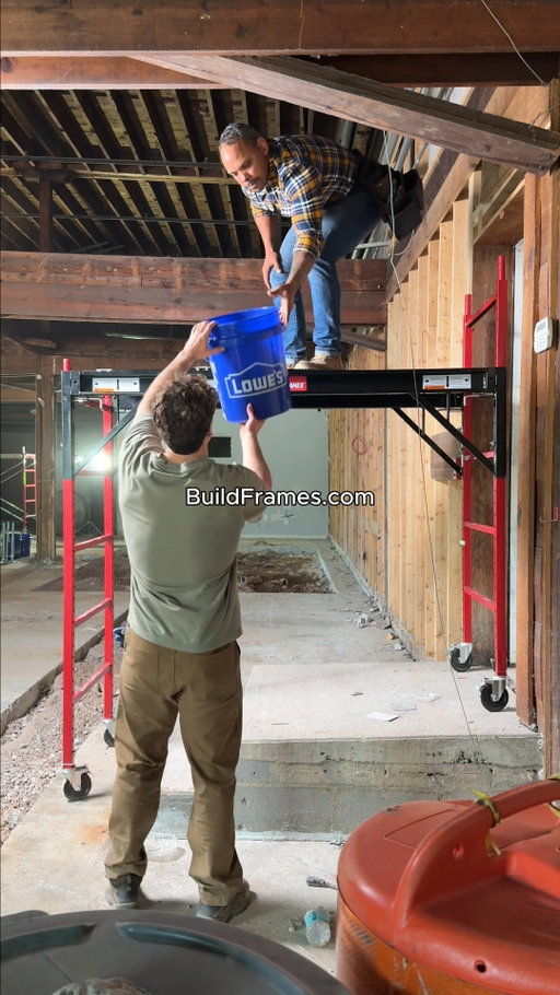 With adjustable ends, the Upgraded Baker Scaffold easily adapts to uneven surfaces, like stairs. Stay level on a large, stable work platform with easy no-tool assembly. ⚙️