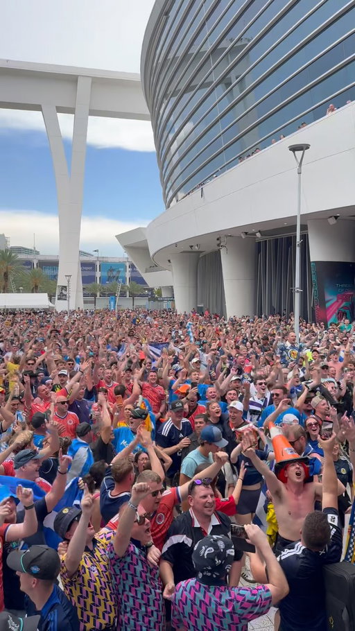 🕺 @marlins can boogie 

#FIFAWorldCup #FightinFish @fifaworldcup