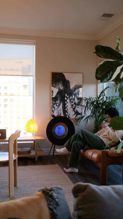 evening rituals made better with the Morning Blues Record R1 speaker.

been living with this speaker for a week now. obsessed with the album cover + dynamic lyrics. looks like a piece of art even on standby

adding a visual element to the wind-down routine while listening to my favorite tunes. 🎧😌

link in bio for 60% off if you’re looking to upgrade your setup.

#MorningBlues #RecordR1Speaker #soundofmorningblues