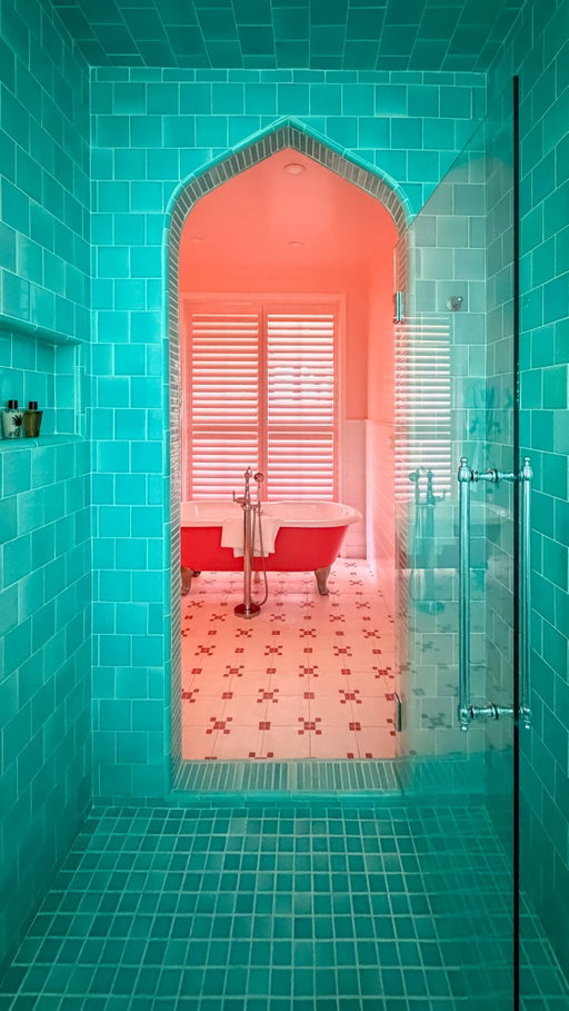 Once in a tile 🛁 I live for a statement bathroom on vacation, and the pink tub had me at hello! What has been your favorite hotel bathroom of all time?

#harbourisland #coralsands #clawfoottub #beautifulhotels #pinkbathroom