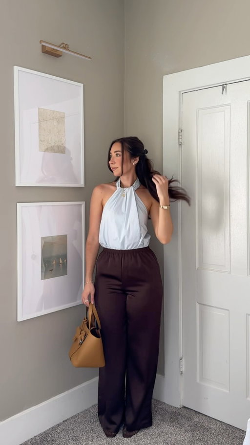 Summer fashion but make it chic 🤎✨

Comment SHOP below to receive a DM with the link to this post on my LTK ⬇ https://liketk.it/6gC4w

 #explore #explorepage #summerfashion #summeroutfit