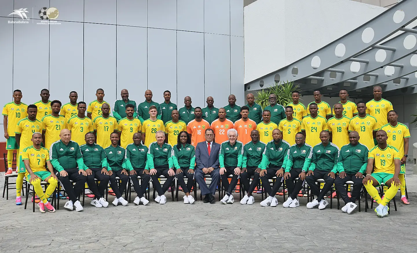 South Africa’s finest, reporting live from Mexico! 🇲🇽✨ The official Bafana Bafana team photo taken at Pachuca basecamp to the world stage, Mzansi, we are here to leave our mark. 🇿🇦🔥

#BafanaPride
@adidasfootball @adidasZA @REXONA_SA @StandardBankZA @10bet_ZA @flysaa
@FreddyHirschsa @CastleLagerSA @CocaCola_ZA @SABC_Sport @NUTRITECHFIT @sociosdotcom @SouthernSunGrp @HonorAfrica