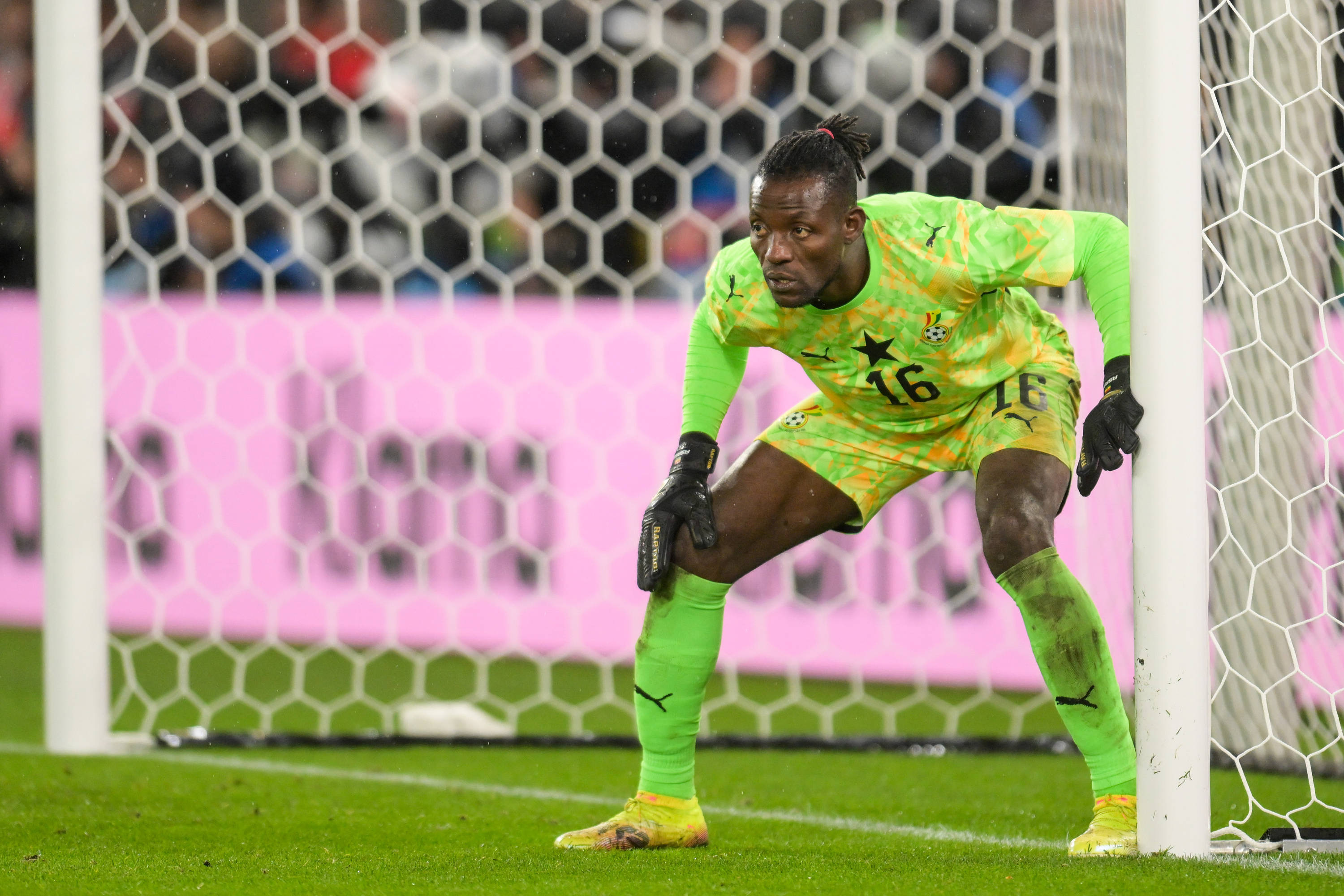 🇬🇭 Ghana Premier League
@GhanaLeague
·
3m
🇬🇭🧤Benjamin Asare locked in again tonight.

Who's next? Bring it on.

#GPL #BringBackTheLove