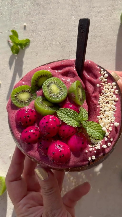 Smoothie bowl is always a good idea! 
Who agrees with me ? ☀️☀️☀️

To make the same smoothie bowl add to your high speed blender:
3 frozen bananas 
1/4 frozen pink pitaya 
1 cup frozen strawberries 
1 tablespoon wild blueberry powder 🫐
1/4 cup milk of choice 

Enjoy with your favourite topping ☀️
.
.
.
#smoothie #smoothies #smoothiebowl #smoothierecipes #smoothieoftheday