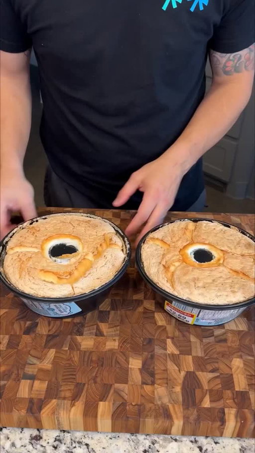 This delicious no bake pumpkin cheesecake trifle will leave your friends and family speechless #easyrecipe #thanksgiving #cooking