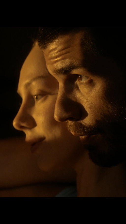 Fate set them apart. Attraction did the rest. Drawn Together, premieres September 9.

El destino los enfrentó. La atracción hizo el resto. Enfrentados: Marfil llega el 9 de septiembre a Prime Video.