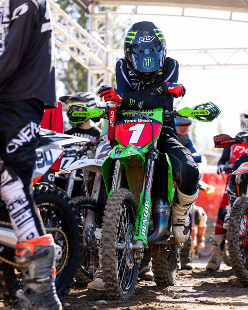 Practice day flicks 📸 @MammothMotocross

#MonsterArmy #Moto