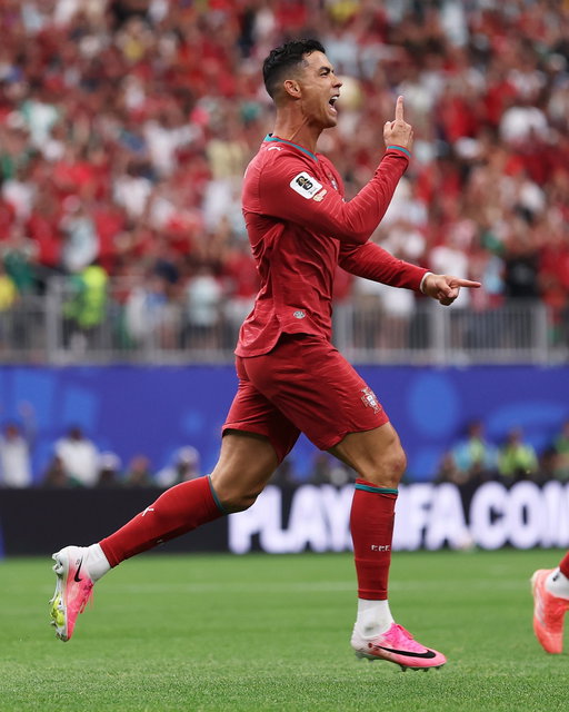 𝗖𝗿𝗶𝘀𝘁𝗶𝗮𝗻𝗼 𝗥𝗼𝗻𝗮𝗹𝗱𝗼. 😮‍💨✨

#VaiDarPortugal | #ItsPortugalTime