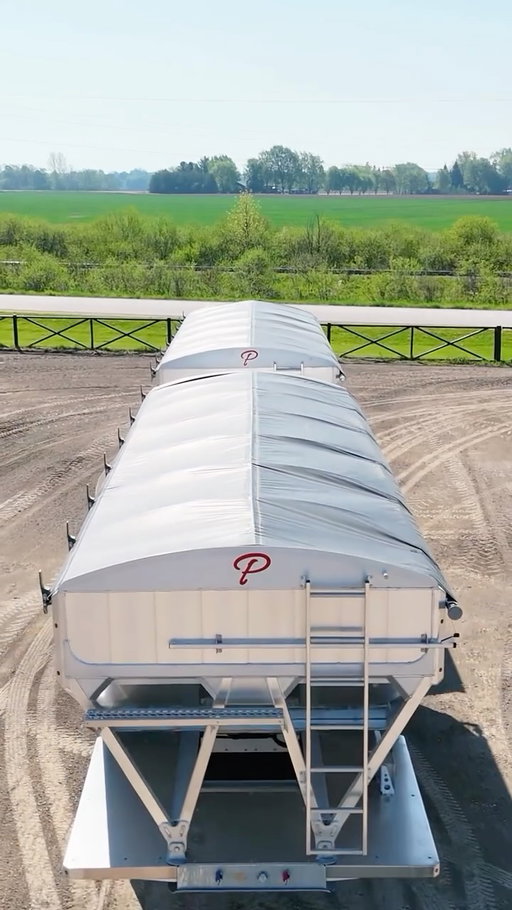Did you know, we can build a Platinum trailer, exactly to your preferences?

#superb #platinumtrailers #galvanizedframes #farming #graintrailers