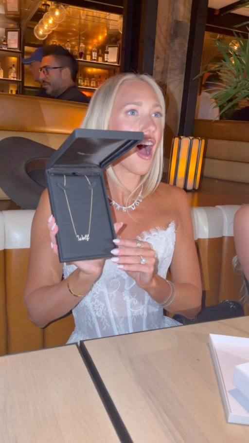 The perfect weekend in Aspen celebrating our bride to be! Thank you @happyjewelers for helping us surprise our girl with the most stunning gift 👰🏼‍♀️🤍
