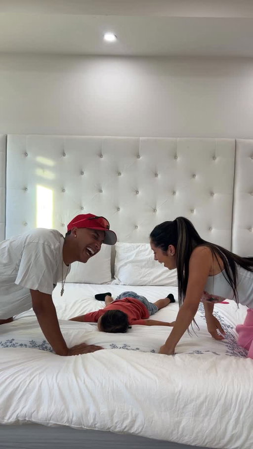 Él es un actor 🤣 que le paso?