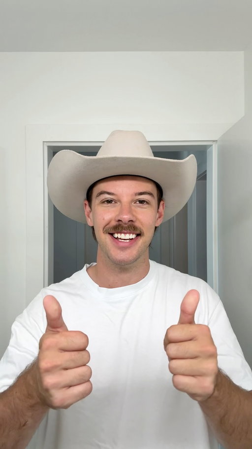 anzeige | Auch ein Cowboy muss sich um seine Haut kümmern 🤠 Mein absoluter Favorit für eine gründliche und barriereschonende Reinigung im Alltag: Der Cleanser von @ceravedeutschland 💞  #ceravedeutschland #ceraveskincare #cerave #developedwithderms