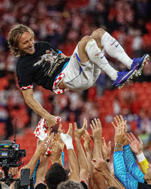 200 caps. Forever class. Congratulations, Luka! 🫶