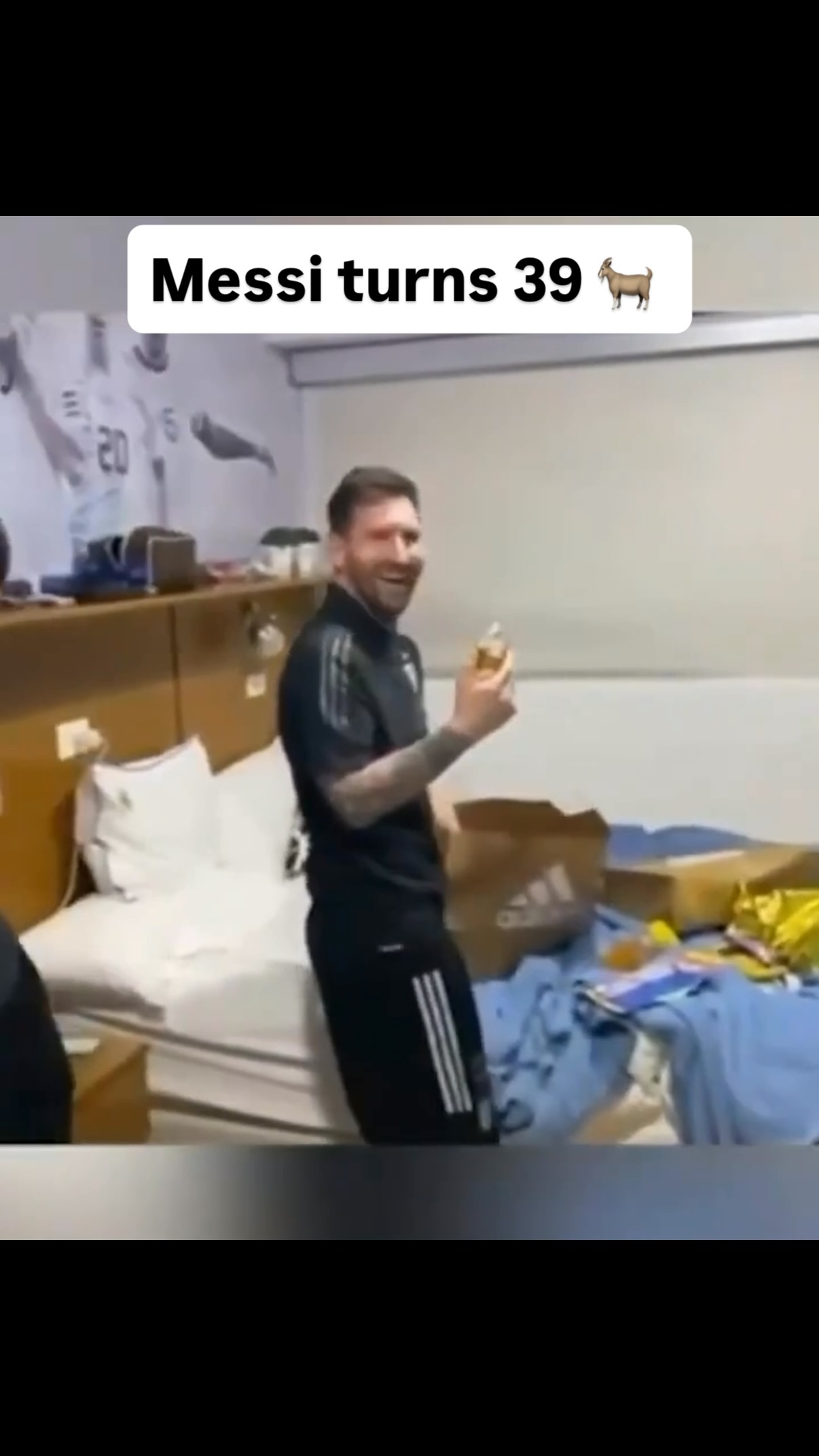 When Lionel Messi’s Argentina teammates surprised him for his birthday while he was sleeping 😂

Today, Messi turns 39 and is still balling on the biggest stage 🙌🐐