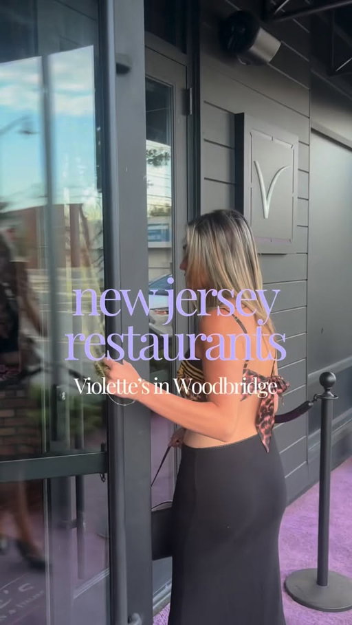 meet me where everything feels like a dream… @violettes_woodbridge 

#haileygrabowski #njinfluencer #newjersey #njrestaurants