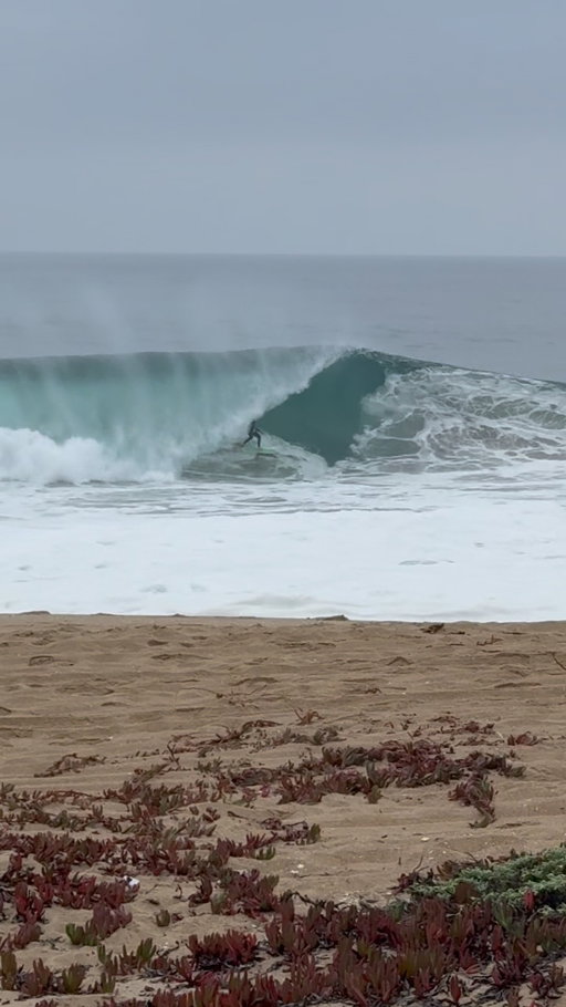 Blessed morning with the homies!🤙🏽✨❤️ @roark @tpattersonsurfboards @surf.isurus 📱 @owenbeim