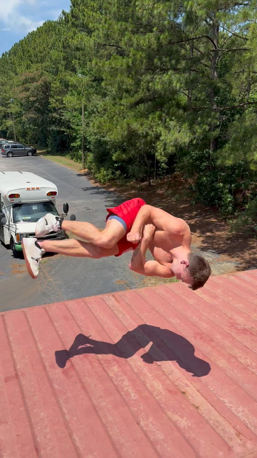 Not smooth but finally got the bounce back from double back🔥 #tumbling