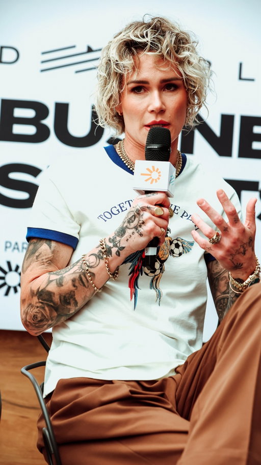 Women’s sports is growing fast 📈
 
At the @deepbluesportsent Business of Women’s Sports Summit, leaders and athletes in this space came together to unpack how brands can invest more and help build what’s next in this growing league. 
 
Key takeaway? Brands showing up now are earning real trust from loyal fans. 

#Cannes2026 #iHeartCafe