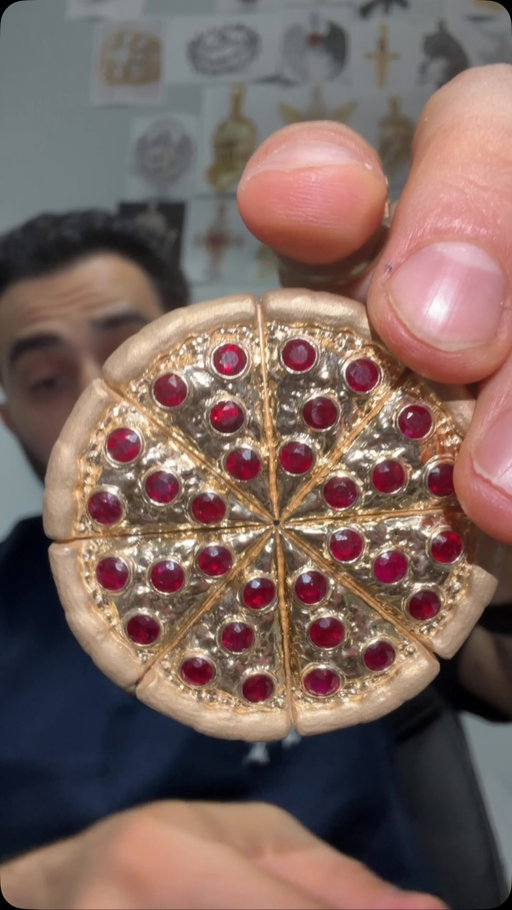 Pizza party on the site, 15k for a pie to break up with friends and family. @danny.trax @ahmedtrax