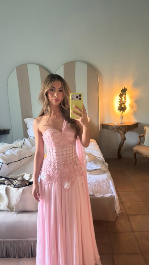 Comment which is your favorite 🤍🪞💍
👗Dresses linked in my shopmy story highlights 
-
#wedding #weddingguest #weddingguestdress #cocktaildress #advice