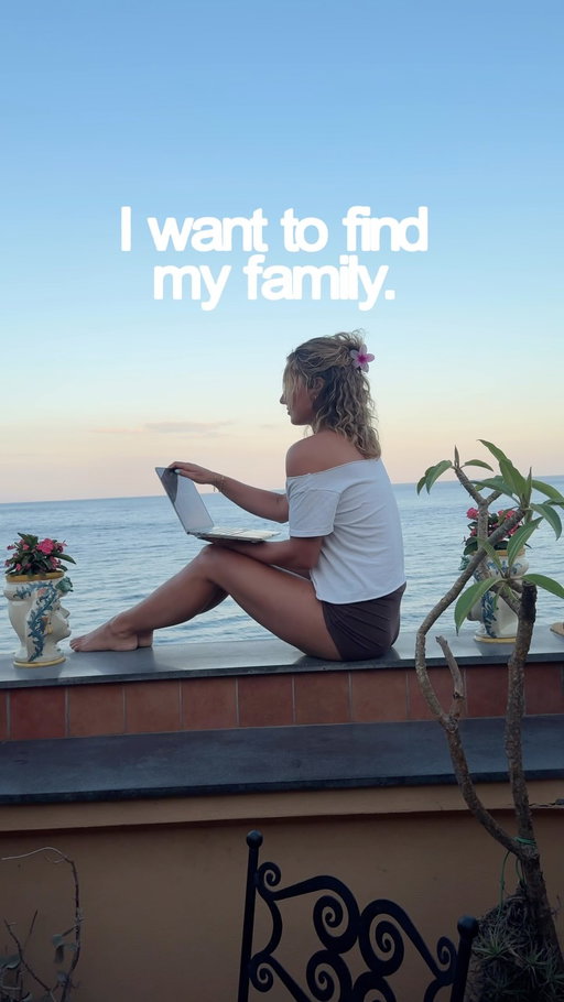 I NEVER EXPECTED THIS 😭😭😭 one of the best days of my entire life… come with me to find my FAMILY 💛🇮🇹

 What a dream come true! I don’t think I’ll ever get over it 🫂 this world is so precious with good people in every corner 

#family #travel #italy