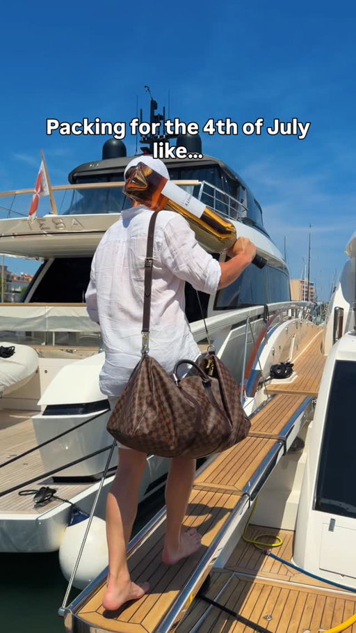 Necessities only 😂😂😂 #funny #luxurylifestyle #4thofjulyweekend #rosé #funnycouples