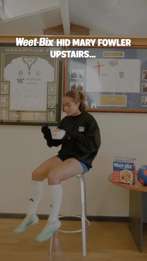 When the coach sends you up to the team office and @maryfowlerrr appears 👀
 
On Monday, Maz dropped into surprise the U13 girls at @sdraidersfc for a morning of training and a well-earned Weet-Bix brekkie. Fuelling the next generation of football stars? We’ll raise a bowl to that.
 
#AussieKidsAreWeetBixKids