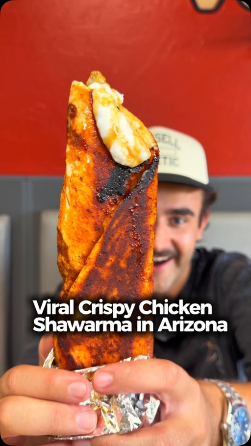 Tried the viral crispy chicken shawarma in Arizona… and it definitely lived up to the hype. 🔥 #arizona #tempeaz #azfoodie #shawarma #foodie