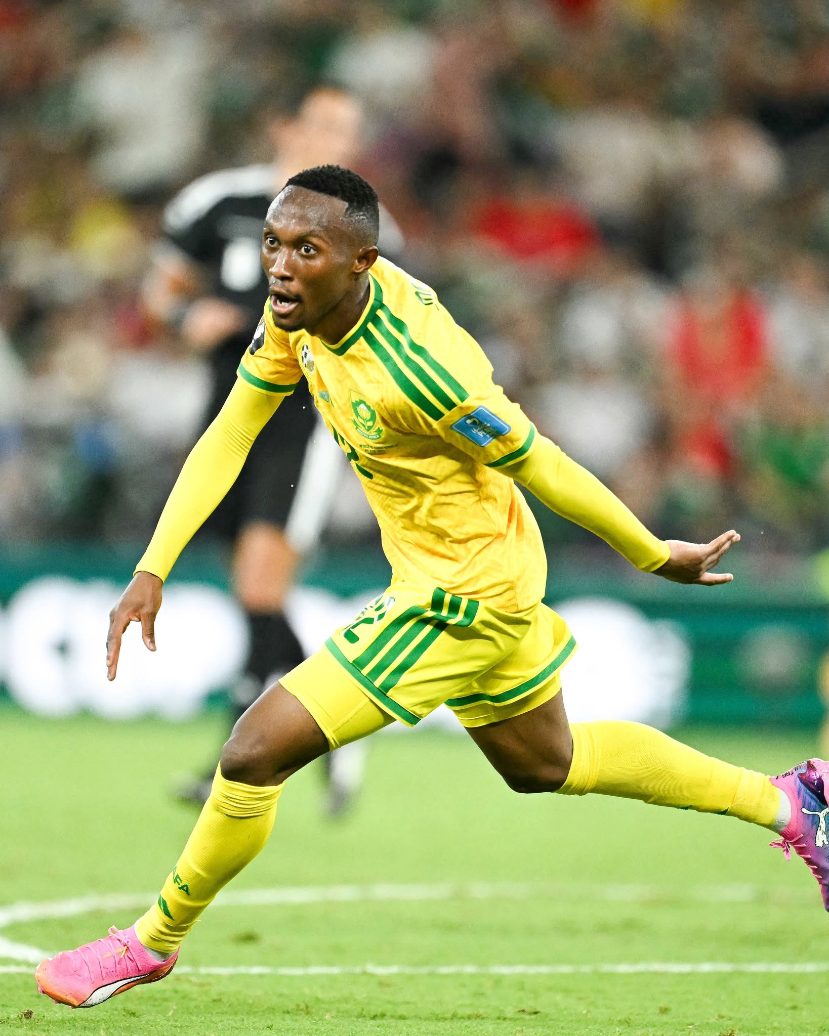 South Africa reach the knockout stage of the World Cup for the first time 🇿🇦

Thelapo Maseko scored the only goal to drop Korea Republic to third in Group A.

Bafana Bafana will play Canada in the Round of 32 on Sunday.