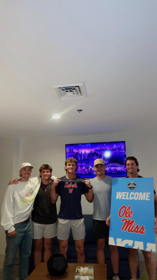 at least they’re hottys…😏

#olemissbaseball #collegebaseball #ncaabaseball #olemiss #d1baseball 

🟠 hosted by @kianaflory + @emilyyraelynn 🟠